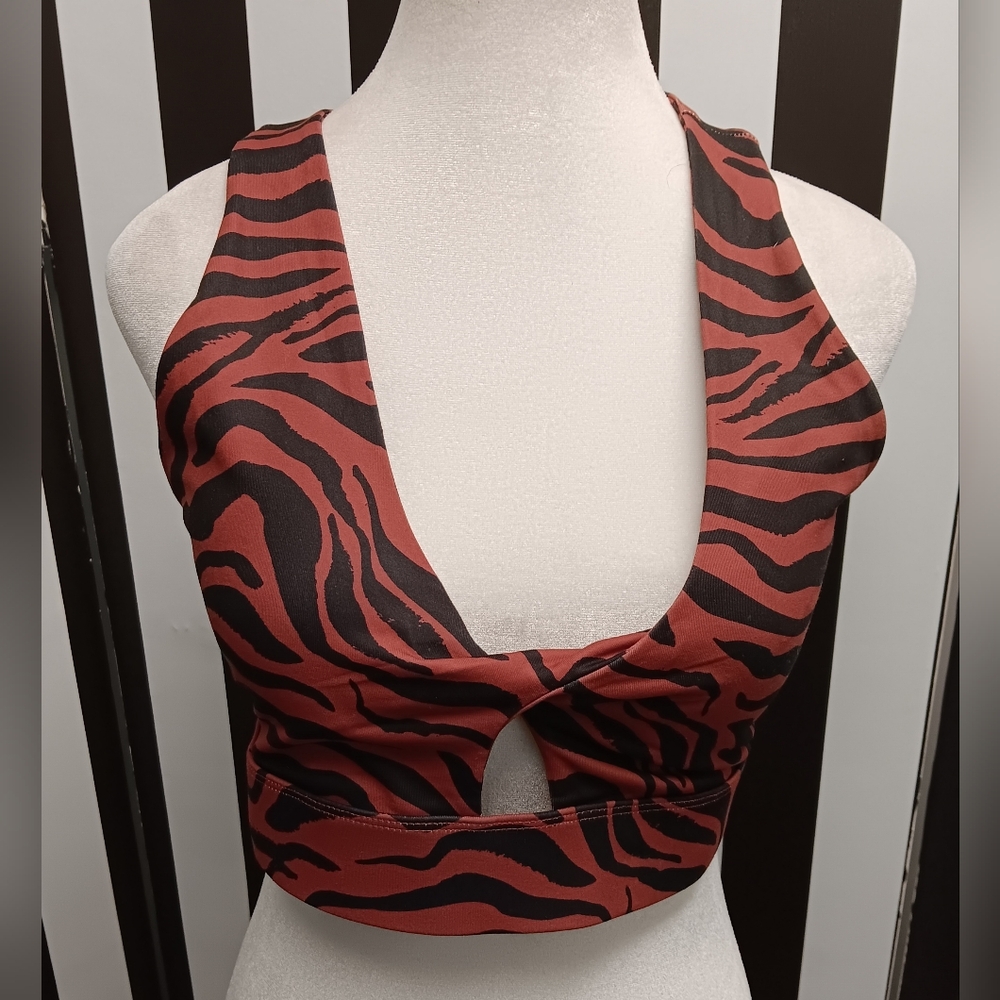 Fabletics sports bra.